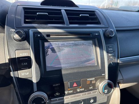 Used 2014 Toyota Camry LE image 20