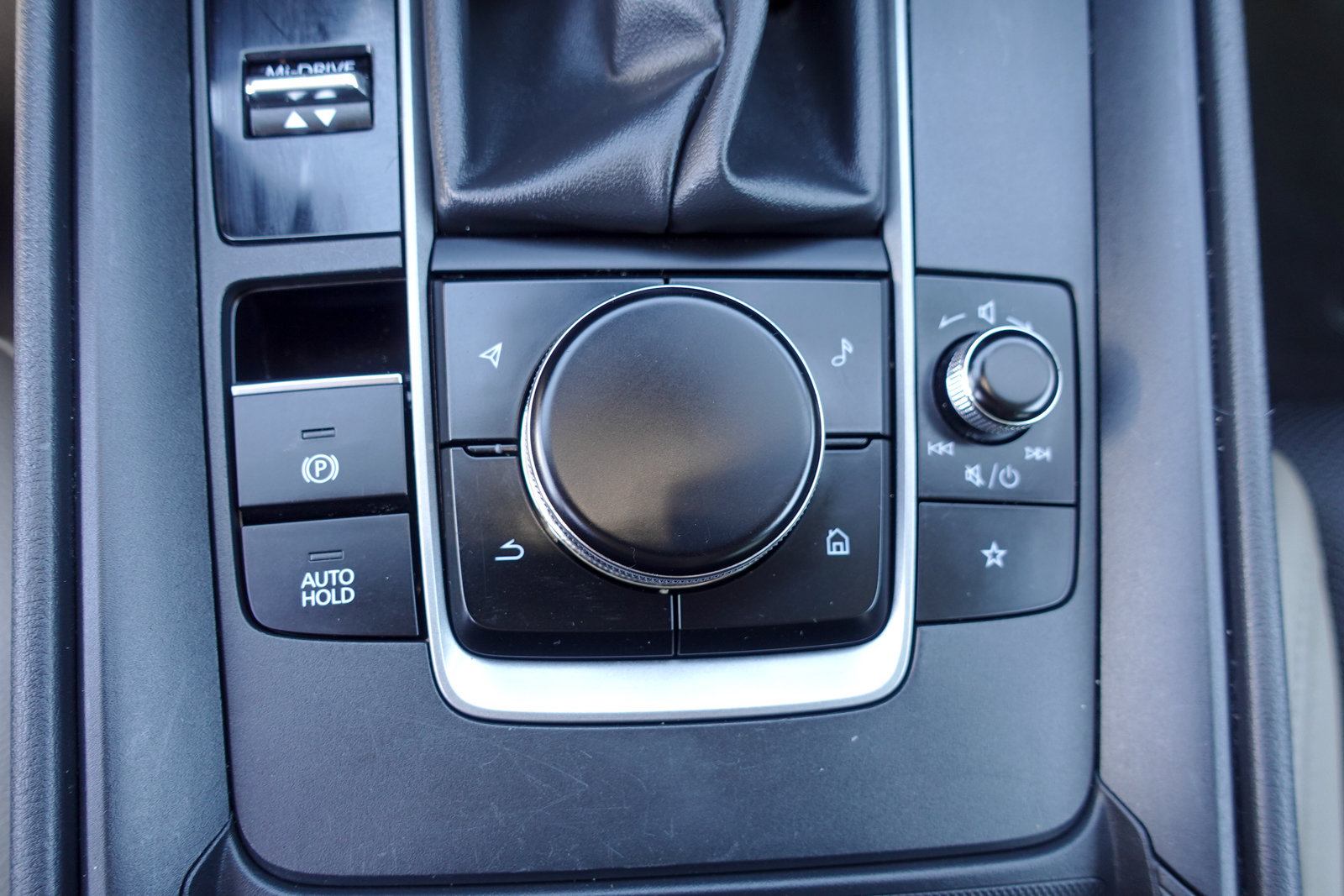 Certified 2025 MAZDA CX-50 AWD 2.5 S w/ Premium Package image 24