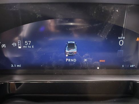 New 2026 Lincoln Corsair Premiere image 4