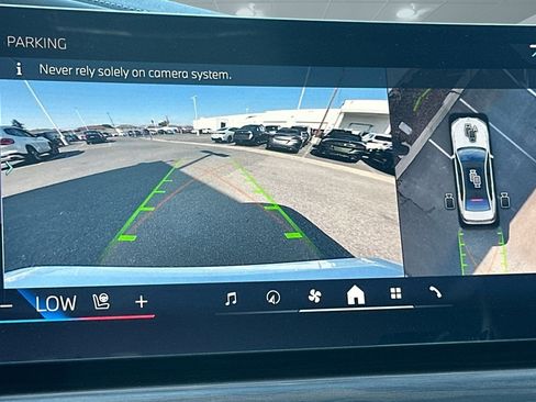 New 2025 BMW 740i image 24