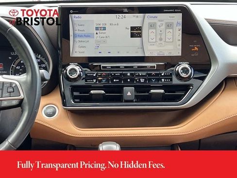 Used 2021 Toyota Highlander Platinum AWD/4WD image 15