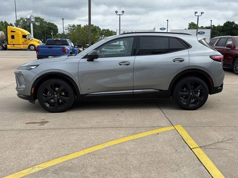 Used 2025 Buick Envision Sport Touring AWD/4WD image 13