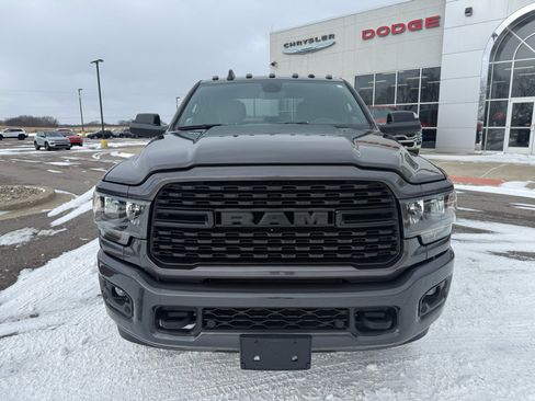 Used 2022 RAM 3500 Big Horn w/ Night Edition image 8