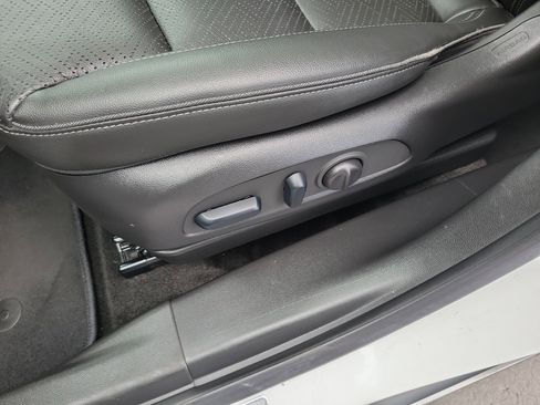 Used 2023 Buick Encore GX Essence w/ Advanced Technology Package FWD image 17