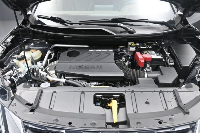 Used 2022 Nissan Rogue SV FWD image 25