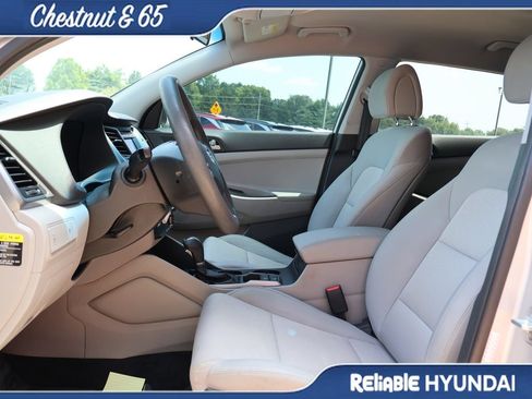 Used 2018 Hyundai Tucson SE AWD/4WD image 23