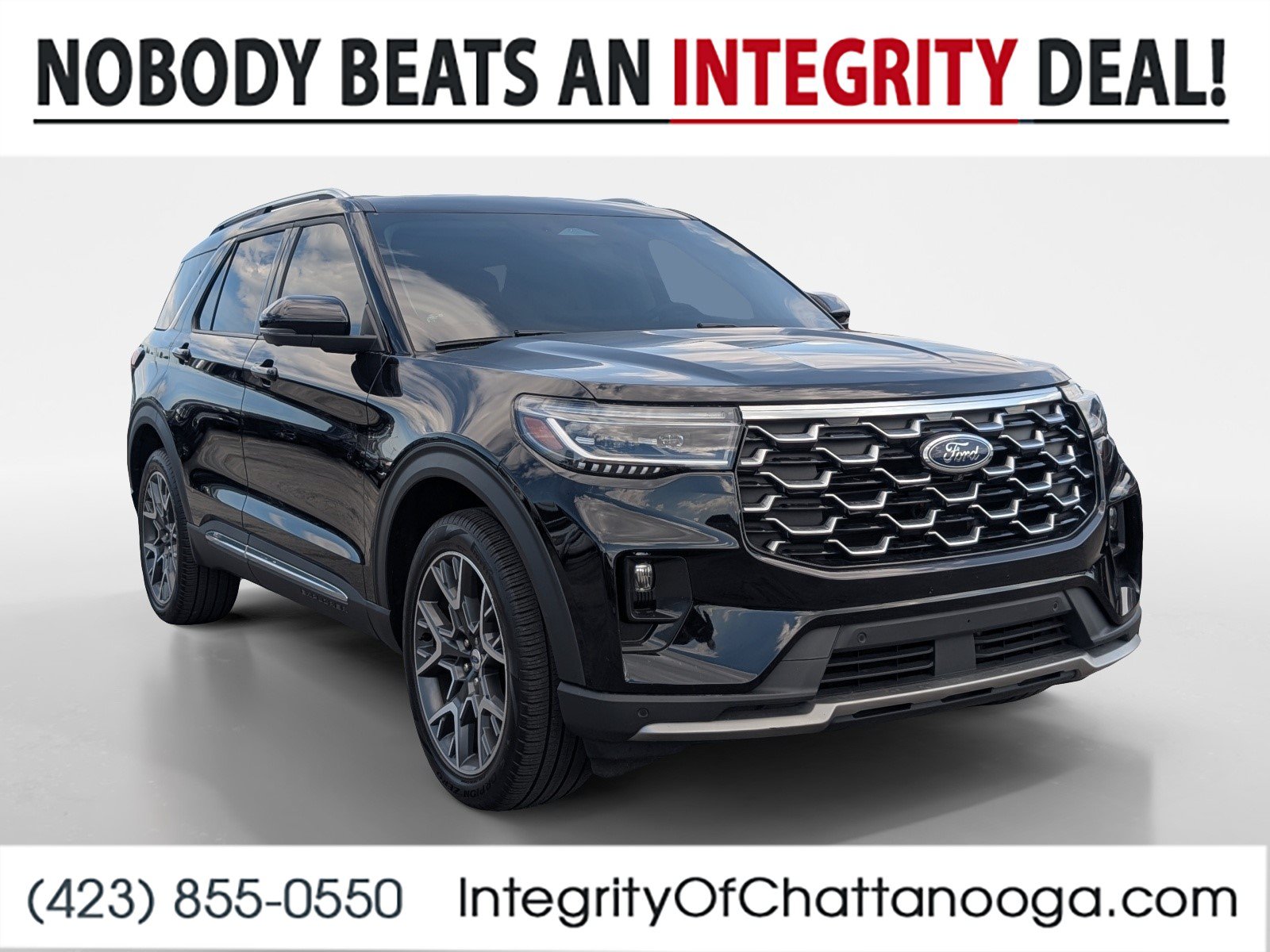 Used 2025 Ford Explorer Platinum w/ Ultimate Package AWD/4WD image 1