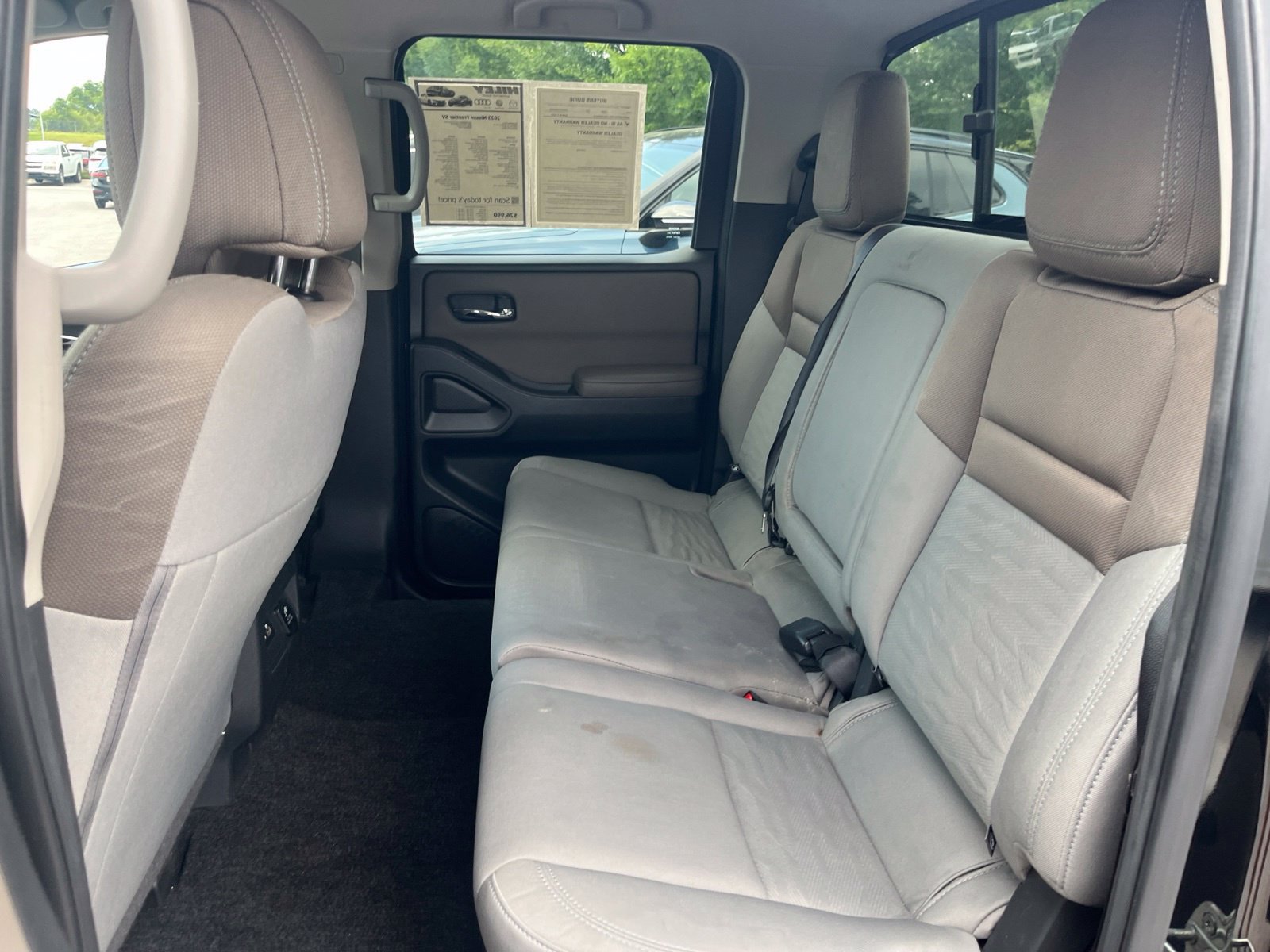 Used 2023 Nissan Frontier SV w/ Technology Package RWD image 30
