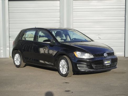 Used 2016 Volkswagen Golf S FWD image 8