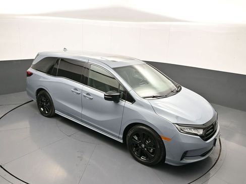 Used 2024 Honda Odyssey Sport image 38