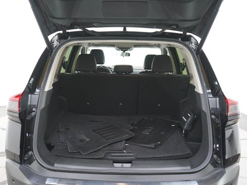 Used 2023 Nissan Rogue SV w/ SV Premium B Package AWD/4WD image 17