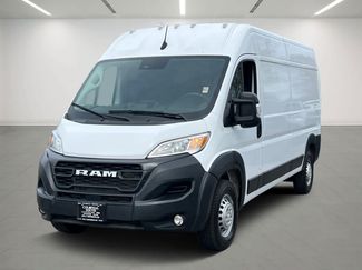 Used 2025 RAM ProMaster 2500 w/ Convenience Group FWD video 2