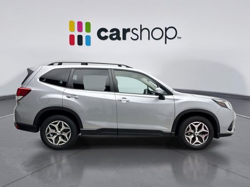 Used 2022 Subaru Forester Premium w/ Popular Package #1 AWD/4WD image 6
