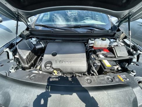 Used 2023 Buick Enclave Essence FWD image 29