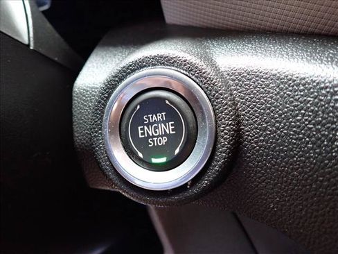 Used 2021 Chevrolet TrailBlazer LT w/ Convenience Package AWD/4WD image 17