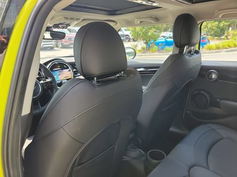 Used 2024 MINI Cooper S FWD image 18