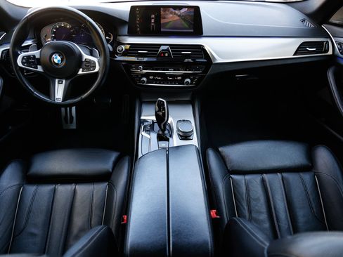 Used 2019 BMW 540i xDrive w/ M Sport Package image 2