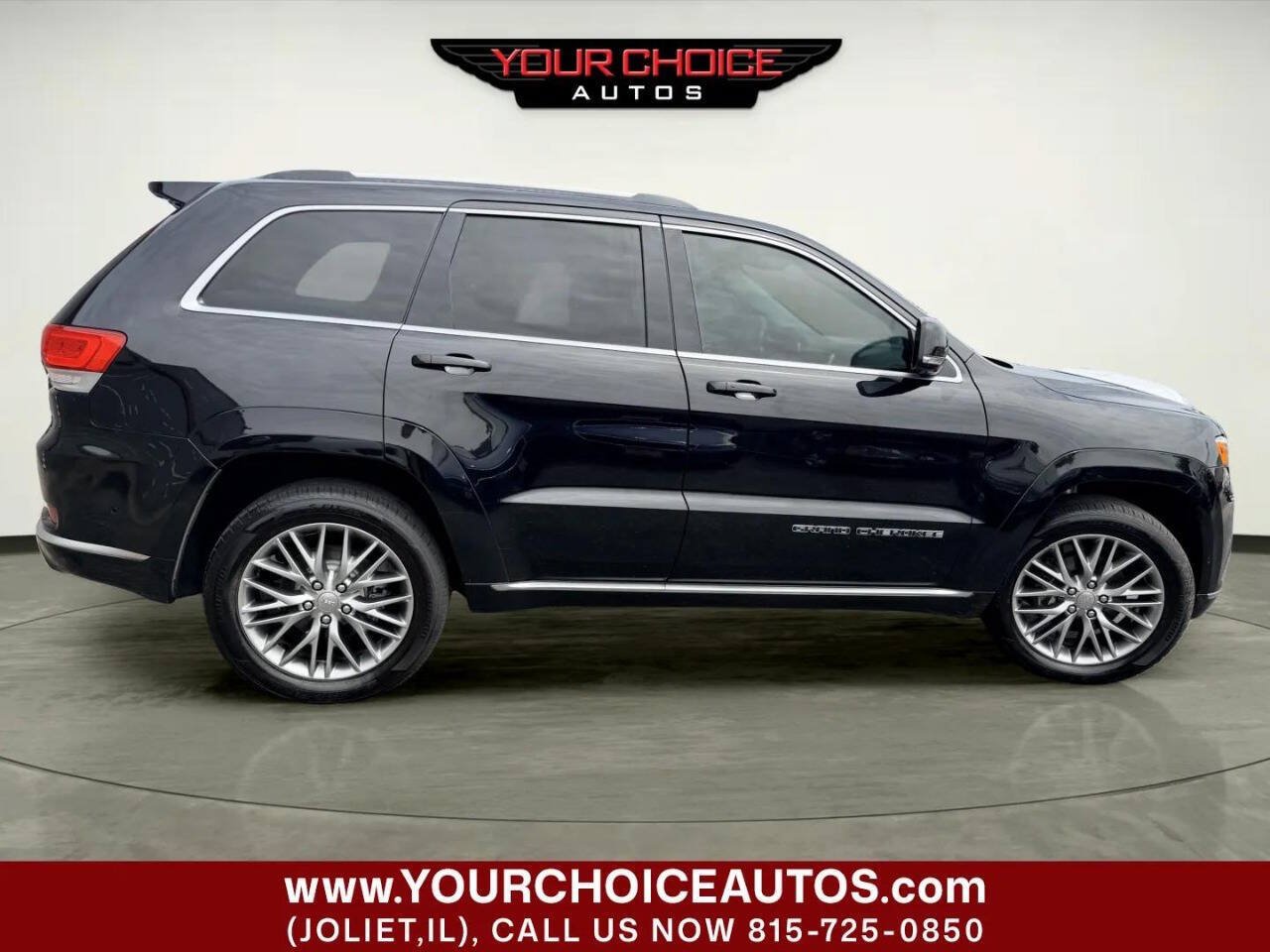 Used 2017 Jeep Grand Cherokee Summit w/ Platinum Series Group AWD/4WD image 12
