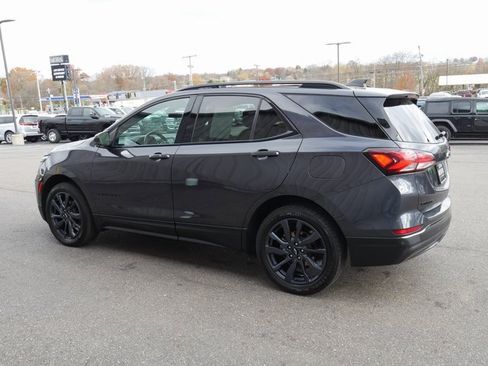 Used 2023 Chevrolet Equinox RS image 9