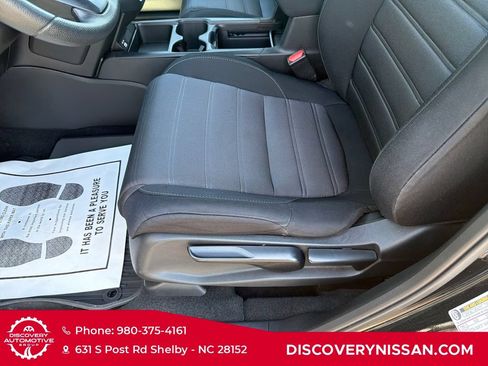 Used 2021 Honda CR-V LX image 15