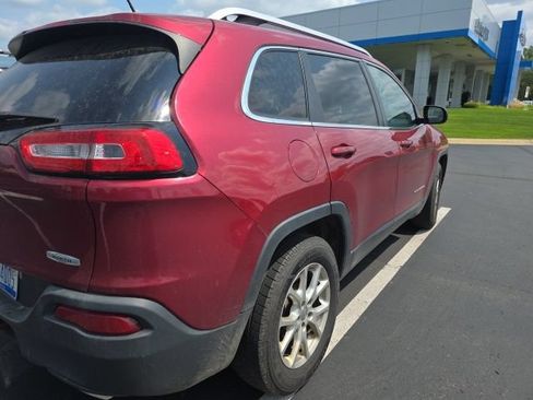 Used 2015 Jeep Cherokee Latitude w/ Comfort/Convenience Group AWD/4WD image 8