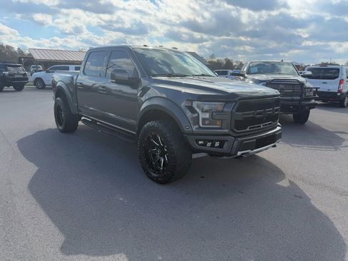 Used 2018 Ford F150 Raptor w/ Equipment Group 802A Luxury image 4
