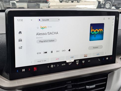 New 2026 Ford Explorer Active w/ Active Comfort Package image 24