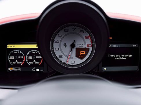 Used 2014 Ferrari 458 Spider RWD image 79