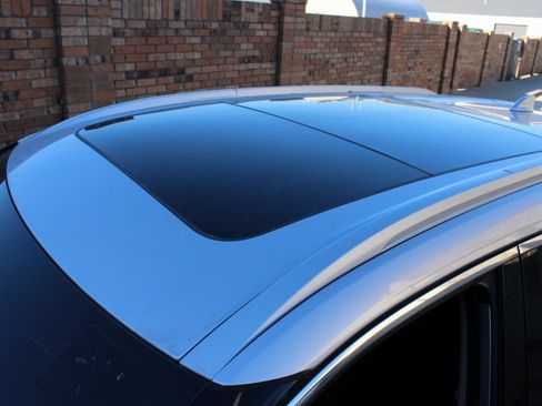 Used 2022 Nissan Rogue Platinum w/ Head-Up Display Package image 4