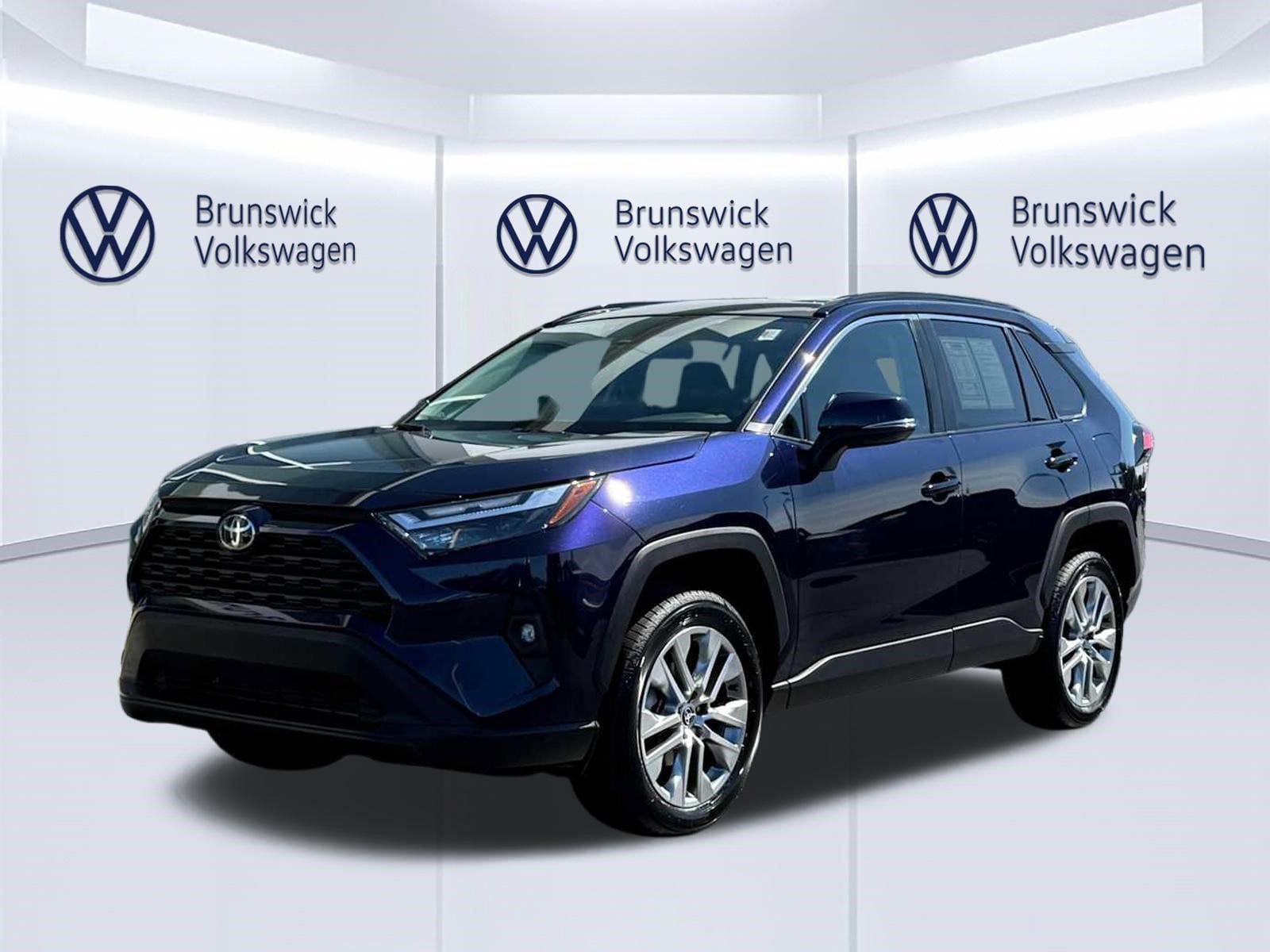 Certified 2023 Toyota RAV4 XLE Premium AWD/4WD image 1