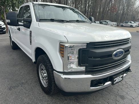 Used 2019 Ford F250 XL w/ XL Value Package image 3