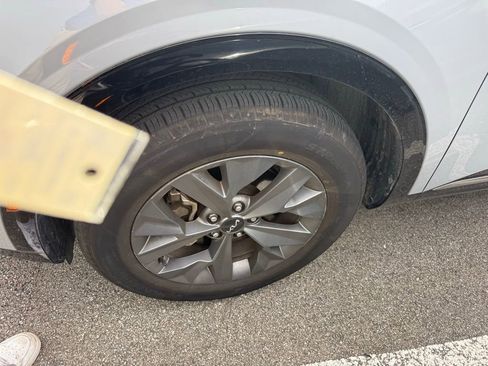 Certified 2023 Kia Sportage SX image 32