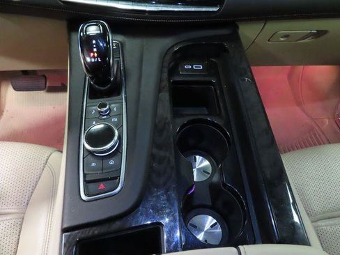 Certified 2024 Cadillac Escalade Premium Luxury w/ Performance Package AWD/4WD image 53