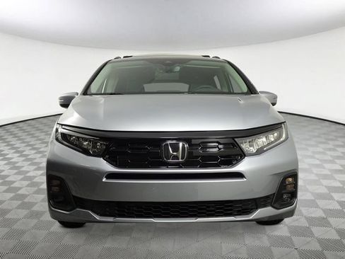 New 2026 Honda Odyssey Touring image 9