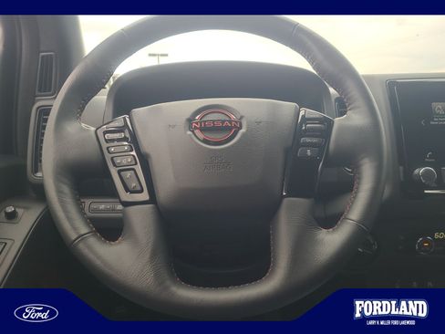 Used 2023 Nissan Frontier PRO-4X w/ Pro Convenience Package AWD/4WD image 9