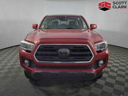 Used 2018 Toyota Tacoma SR5 RWD image 2