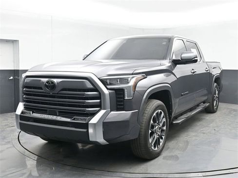 Used 2022 Toyota Tundra Limited image 10