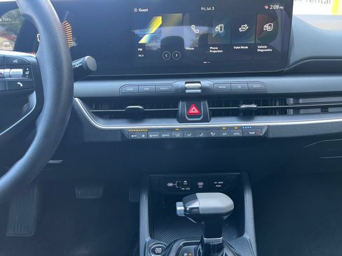 Used 2025 Kia K4 FWD image 17