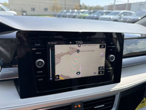 New 2026 Volkswagen Taos SEL AWD/4WD image 15