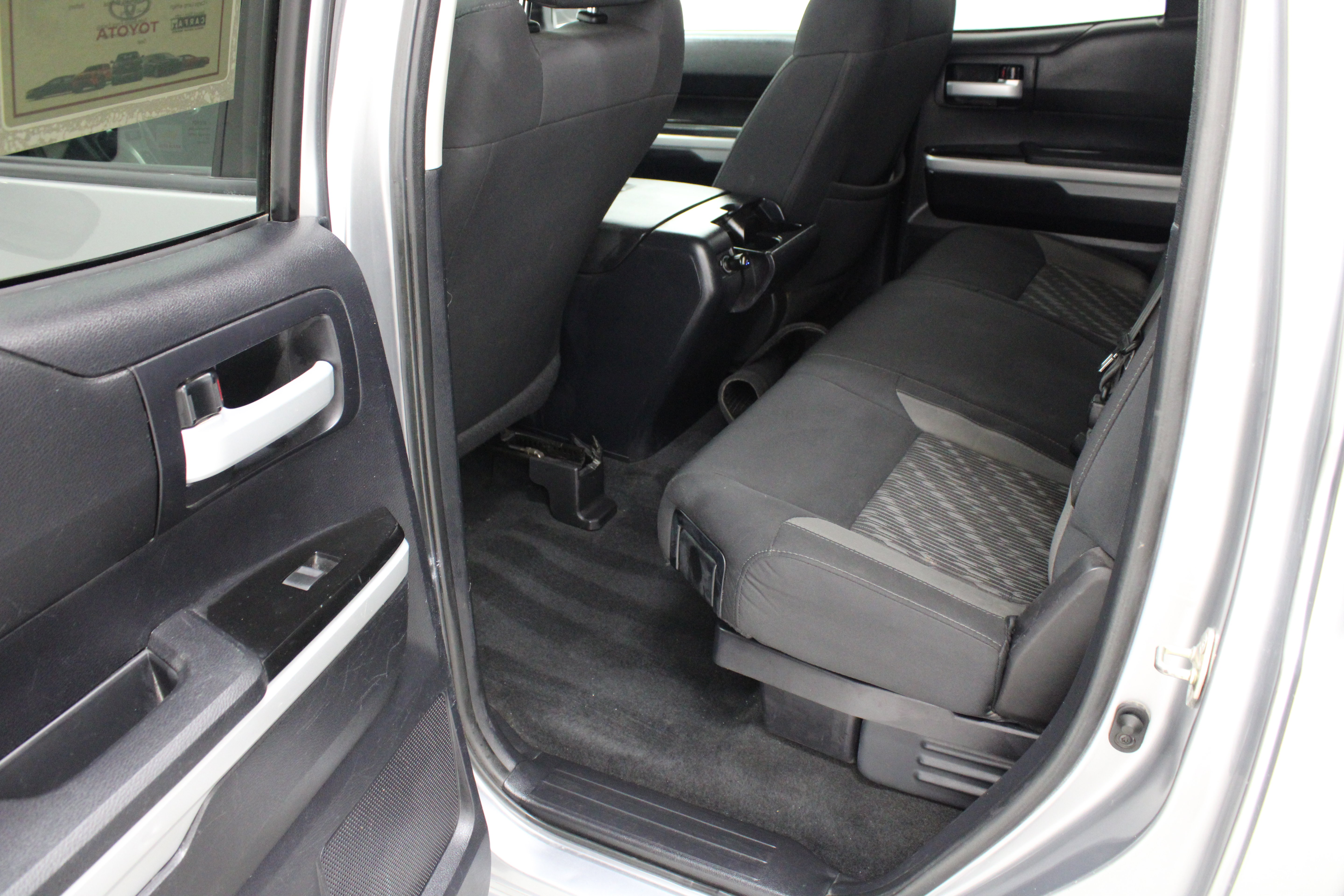 Used 2020 Toyota Tundra SR5 w/ SR5 Upgrade Package RWD image 27