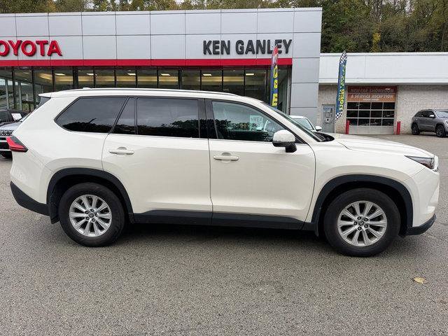 Certified 2024 Toyota Grand Highlander AWD image 2