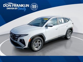 Used 2025 Hyundai Tucson SE video 1