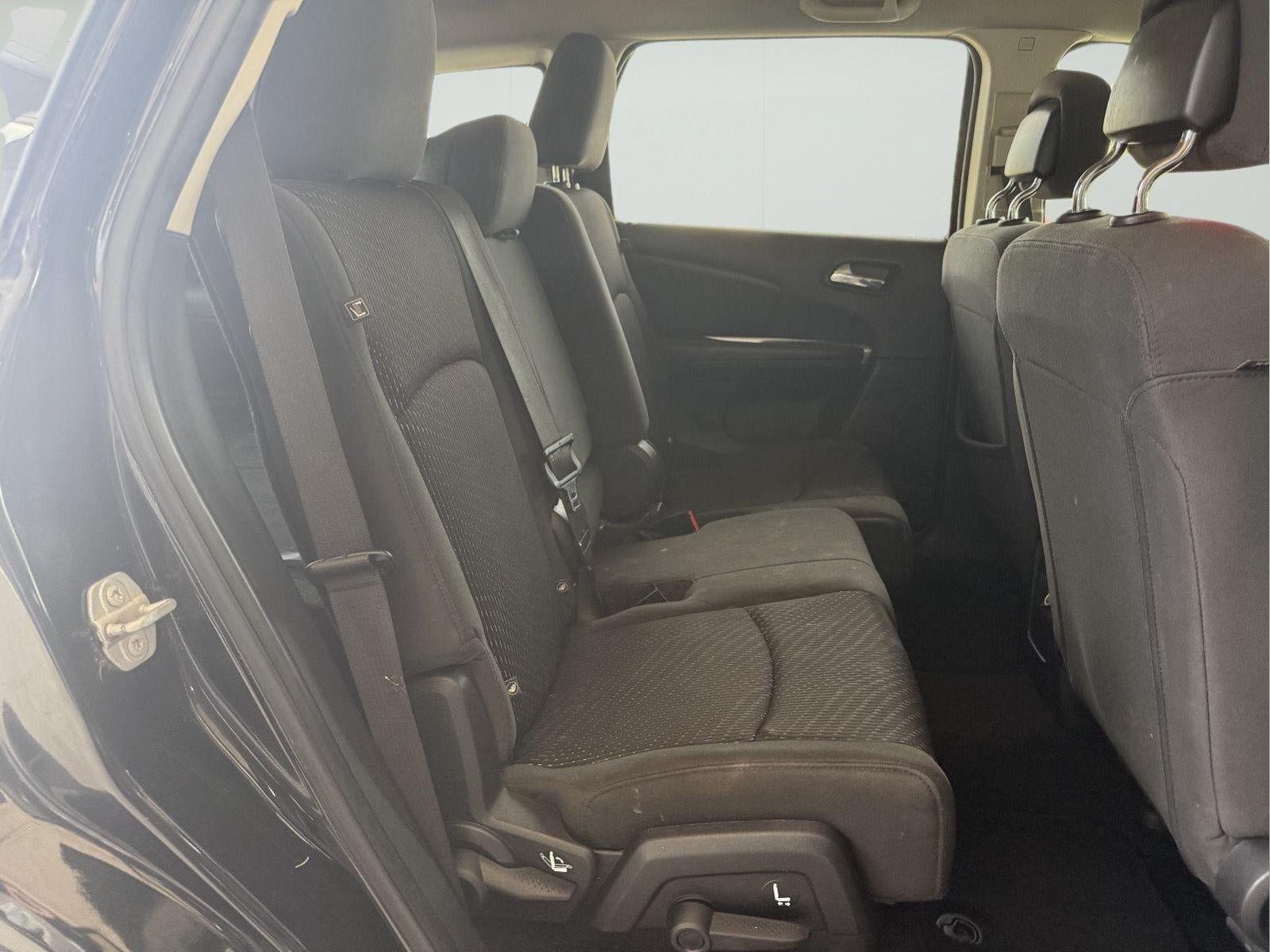 Used 2018 Dodge Journey SE w/ Blacktop Package FWD image 14