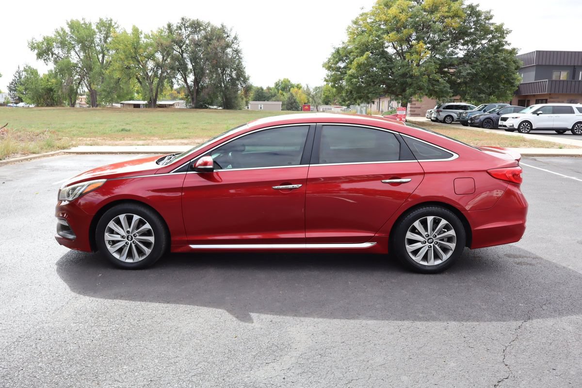 Used 2016 Hyundai Sonata Sport w/ Option Group 1V FWD image 10