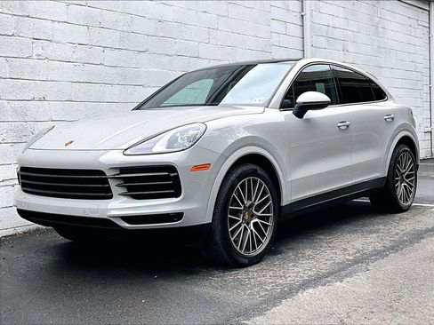 Certified 2023 Porsche Cayenne Platinum Edition AWD/4WD image 1