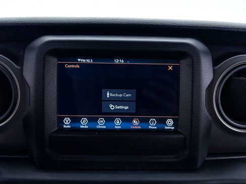 Used 2022 Jeep Wrangler Unlimited Sport image 18