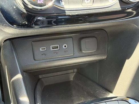 Used 2020 Buick Encore GX Essence FWD image 28