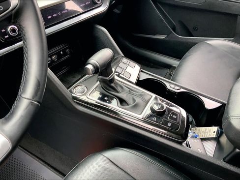 Used 2023 Kia Sportage EX image 14