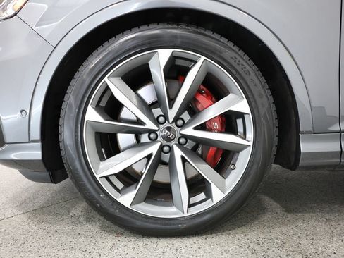 Used 2023 Audi SQ7 Prestige w/ Prestige Package AWD/4WD image 5