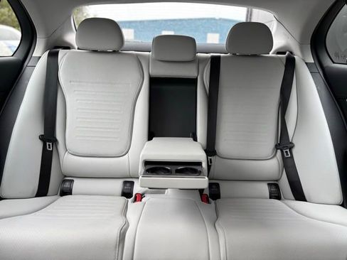 Used 2025 Mercedes-Benz C 300 Sedan image 50